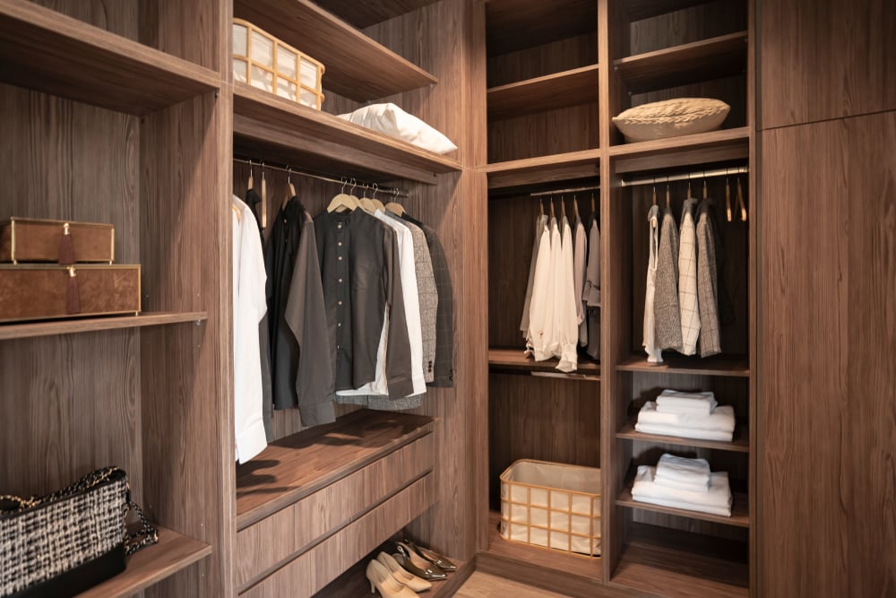 Design A Walk-In Wardrobe