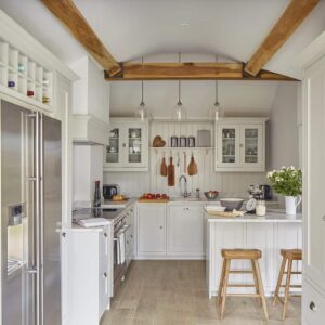 Small Kitchen Ideas (from https://www.idealhome.co.uk/kitchen/kitchen-ideas/small-kitchen-ideas-87384) 
