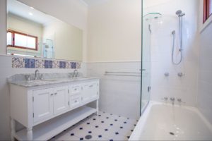 Double Sink Bathrooms 4