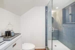 Blue Bathroom Tile Design 11