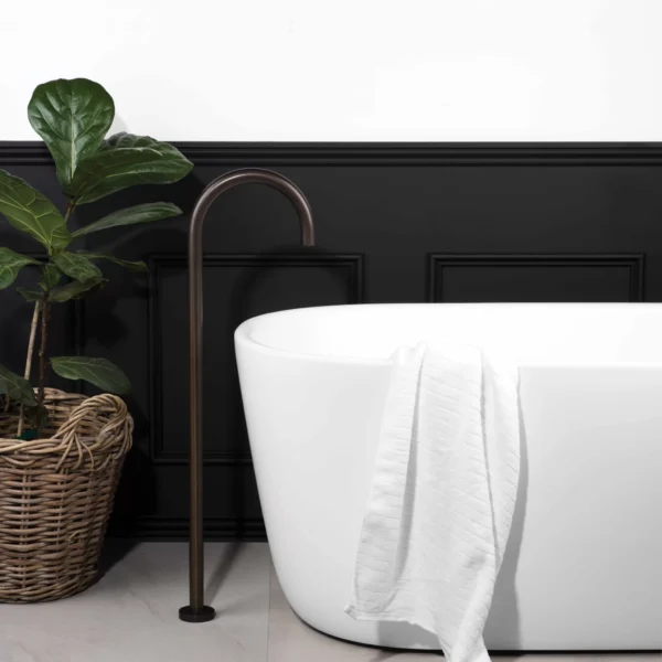 PEGASI FLOOR BATH SPOUT CURVE - Image 3
