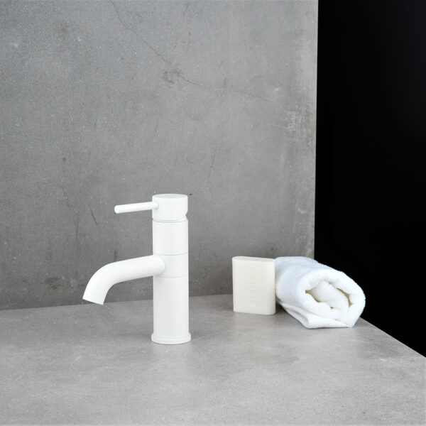 PEGASI M BASIN MIXER, SWIVEL - Image 3