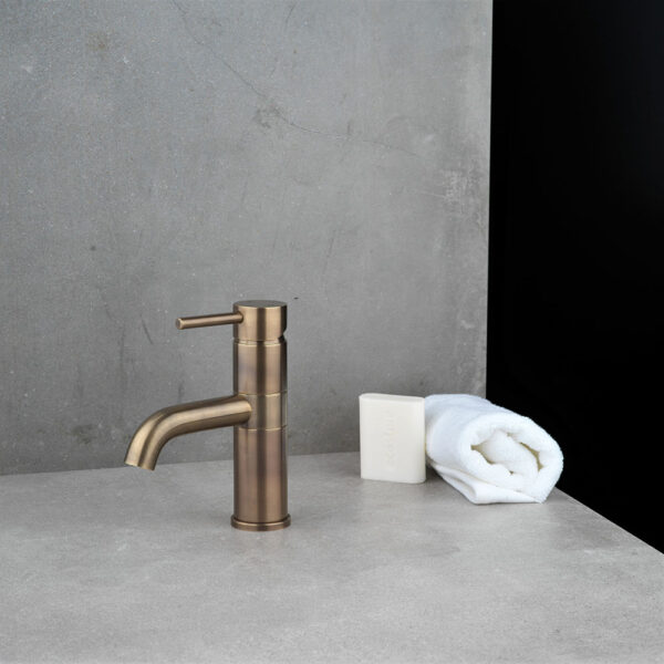 PEGASI M BASIN MIXER, SWIVEL - Image 8