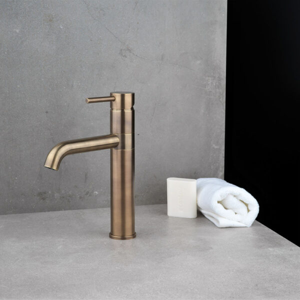 PEGASI M BASIN MIXER, SWIVEL, MID 140H - Image 8